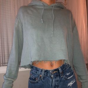 cropped sweatshirt